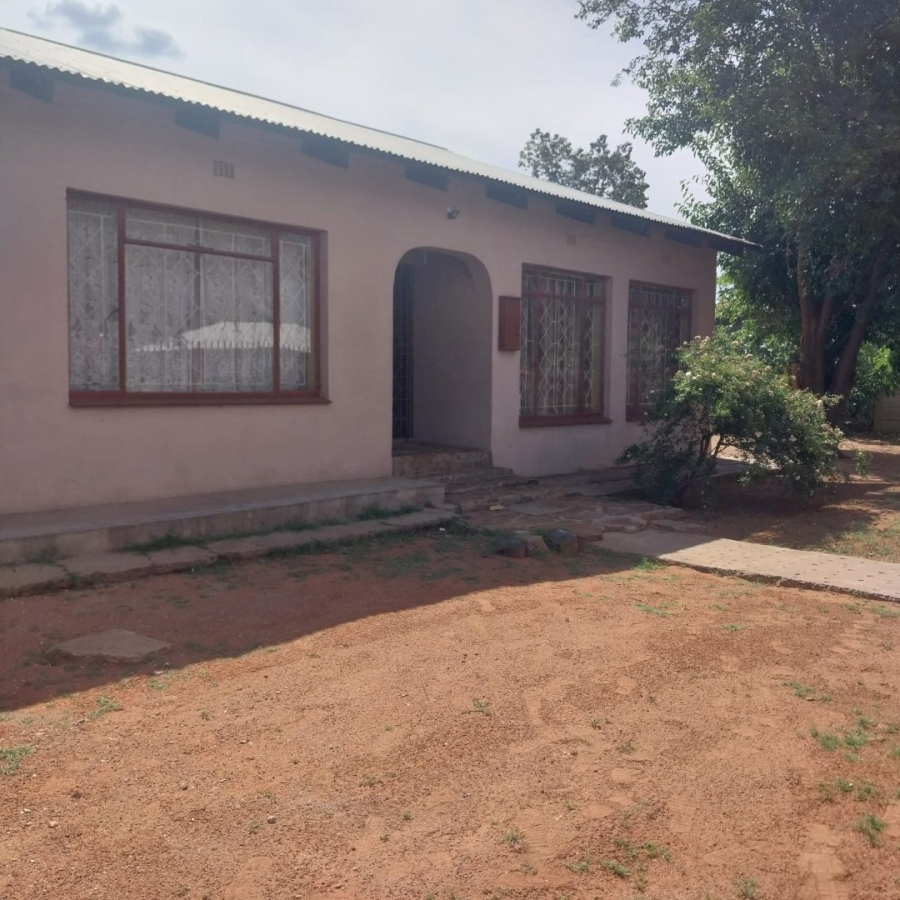 5 Bedroom Property for Sale in Diamant Park Northern Cape